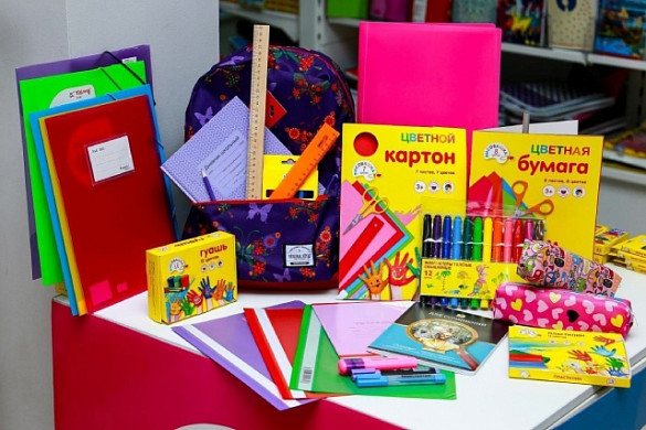 В Кинешме проходит добрая акция «Поможем собрать детей в школу»